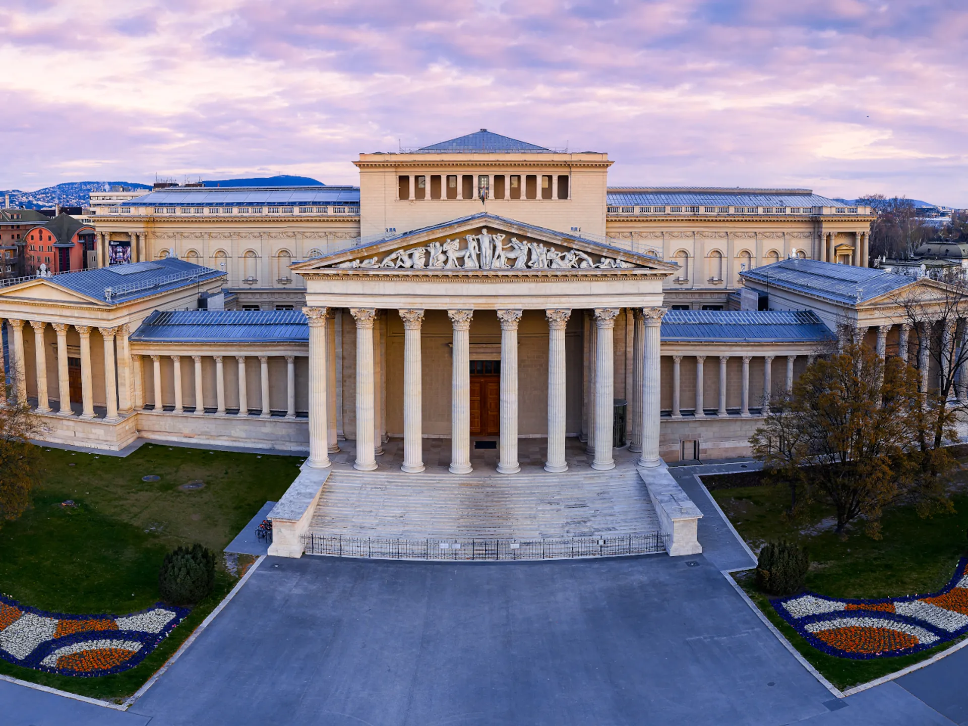 Museo de Bellas Artes de Budapest - Qué ver en Budapest - Guía de Viajes Budapest - Buendía