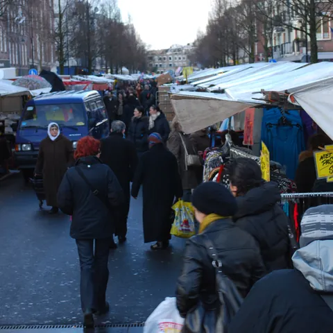 Mercado Dapper-Ámsterdam que ver-Guía de viaje