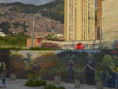 Grafiti del barrio de Miraflores en Medellin.