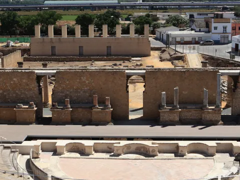 Excursión a Itálica y al Monasterio Medieval desde Sevilla
