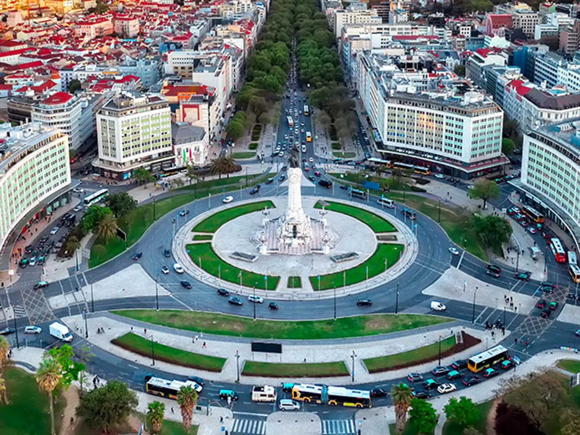 Vista aérea de la Plaza del Marques de Pombal de Lisboa