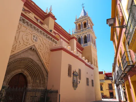 real-parroquia-santa-ana-catedral_visita_guiada_barrio_triana_sevilla_andalucia-buendia.jpg