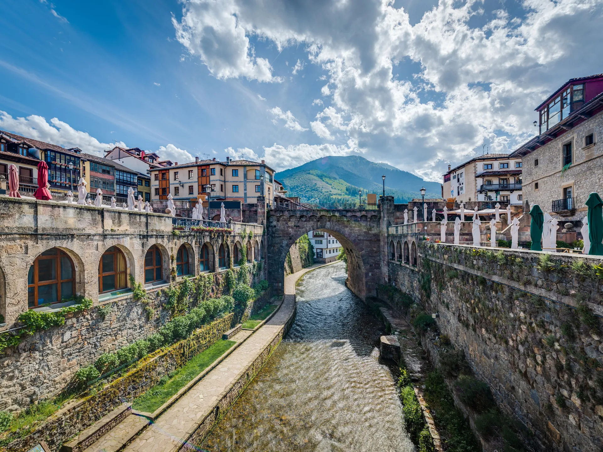Potes puente