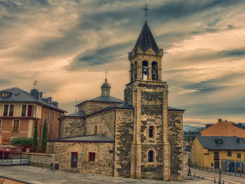 free tour Ponferrada nocturno misterios leyendas atardecer visita guiada gratuita Casco Historico gratis Castilla León
