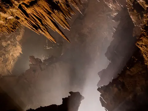 excursión visita guiada Cuevas Valporquero León Castilla León