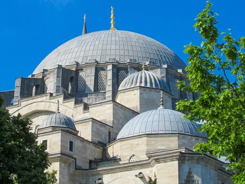 Detalle de la cúpula de la Mezquita Azul en Estambul, Turquía