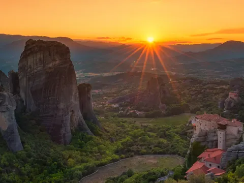 Excursión a Meteora en Kalambaka desde Atenas con mini bus