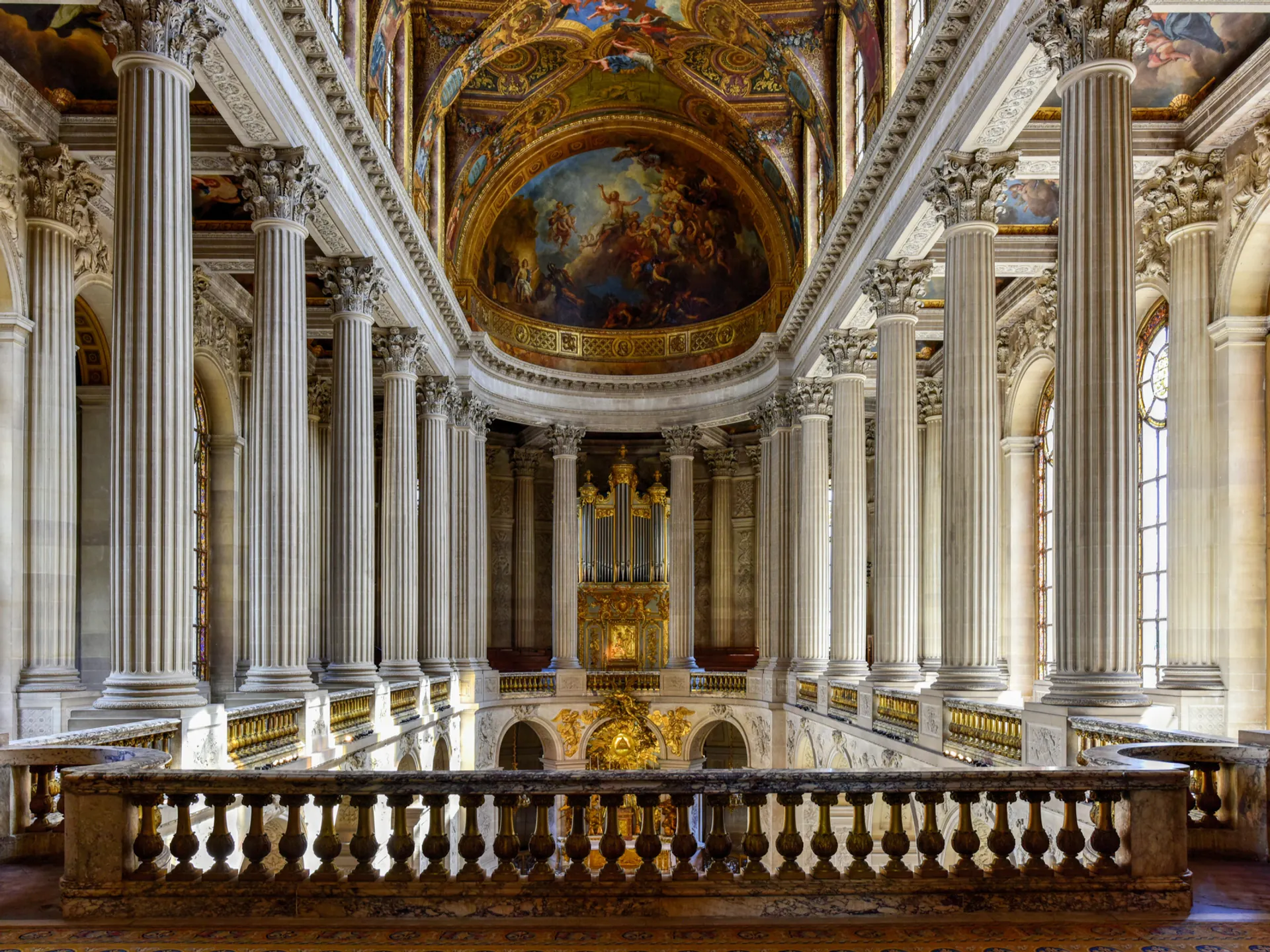 Capilla Real en el Palacio de Versalles en París- BuendíaTours
