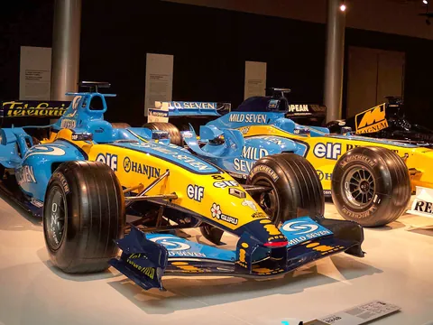 Monoplazas de Fórmula 1 de Fernando Alonso en el Museo y Circuito de Asturias