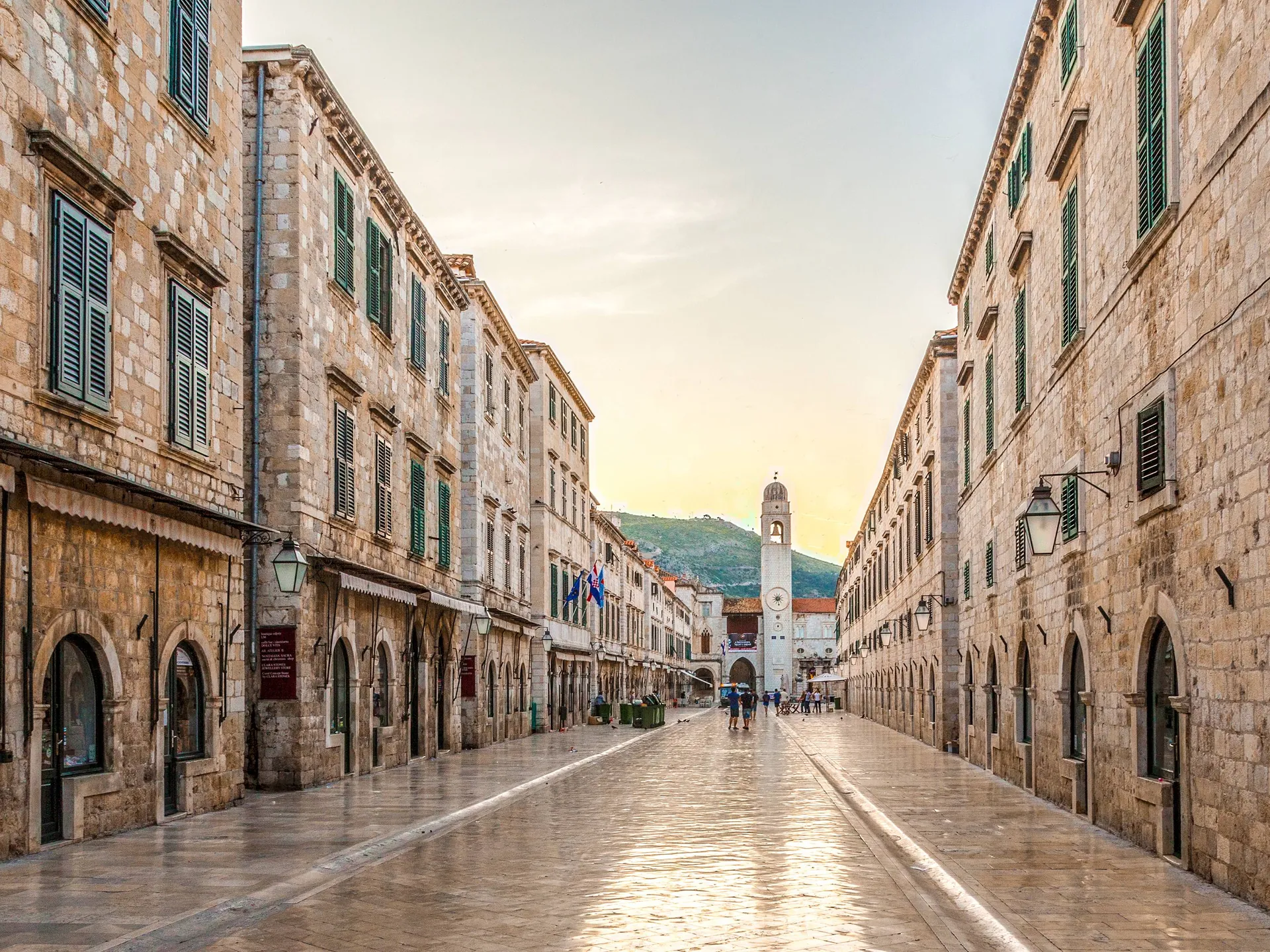 Calle Stradun - Escenarios de Juego de Tronos en Dubrovnik - Blog - Buendía Tours