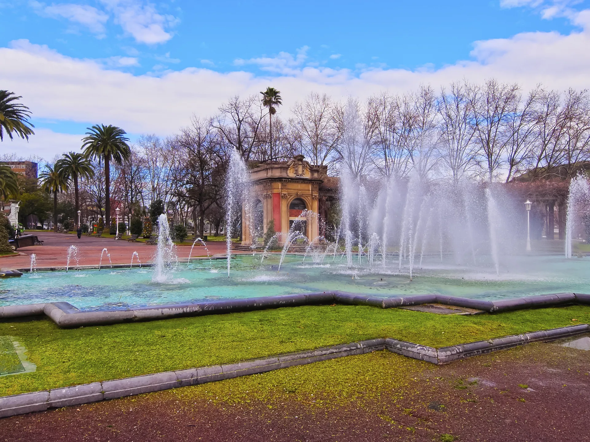 Fuente en el Parque Doña Casilda de Bilbao - Parque Doña Casilda - Qué ver en Bilbao - Guía de Viajes Bilbao - Buendía