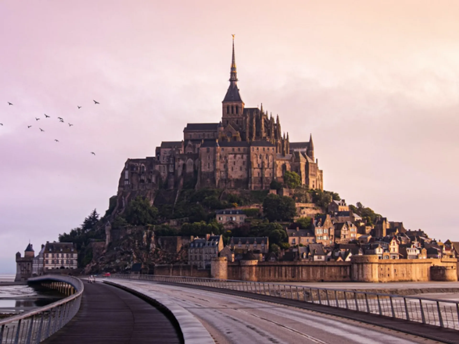 mont-saint-michel-francia_buendia-tours