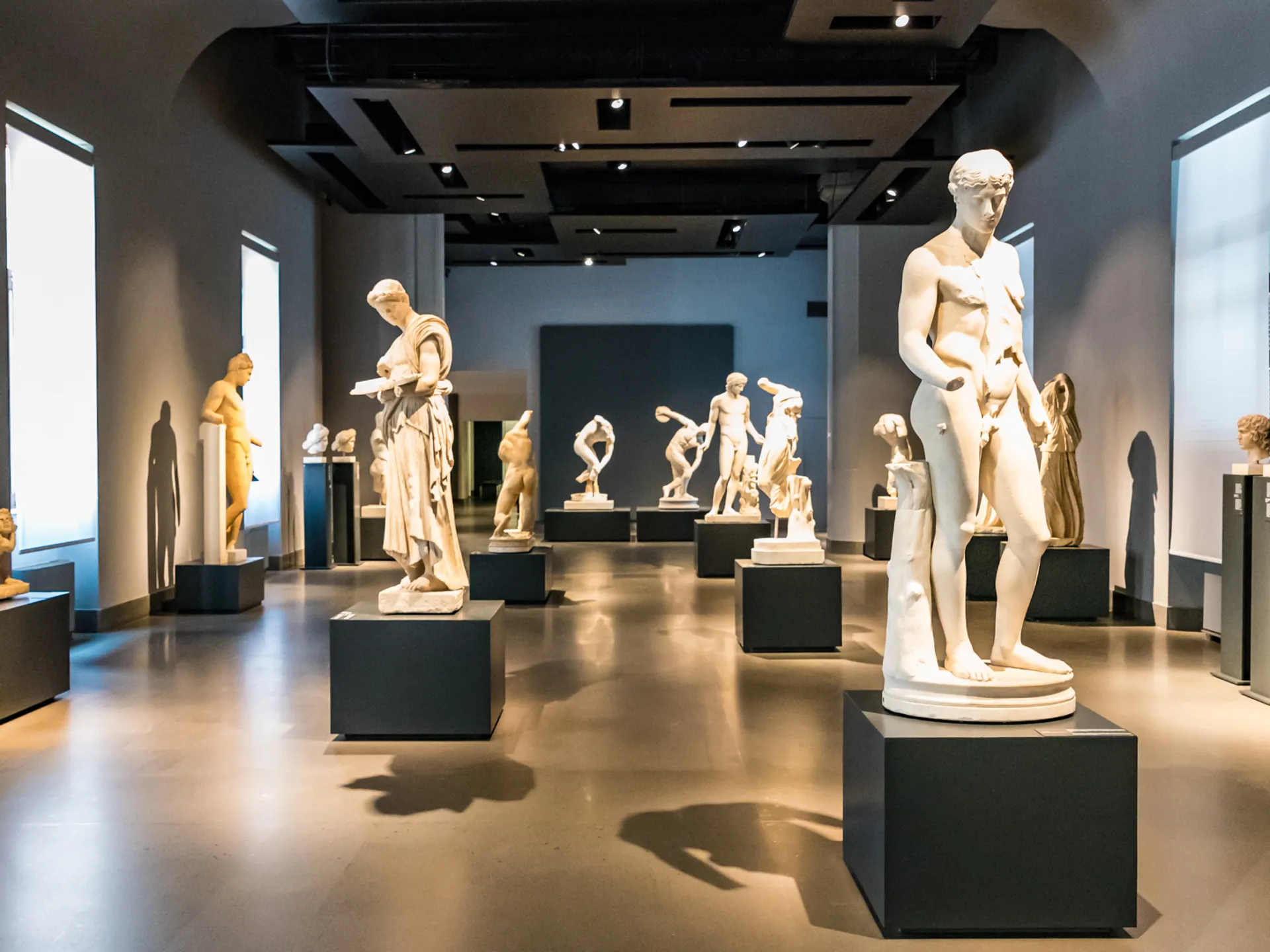 Esculturas en el interior del Museo Nacional Romano - Takashi Images / Shutterstock.com