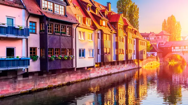 Vista rio Pegnitz - tour medieval Núremberg - Buendía