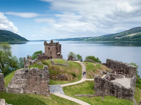 castillo-urquhart-excursion.jpg