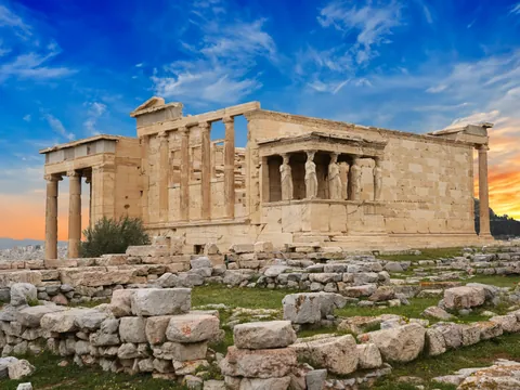 Vista general del impresionante Acrópolis de Atenas