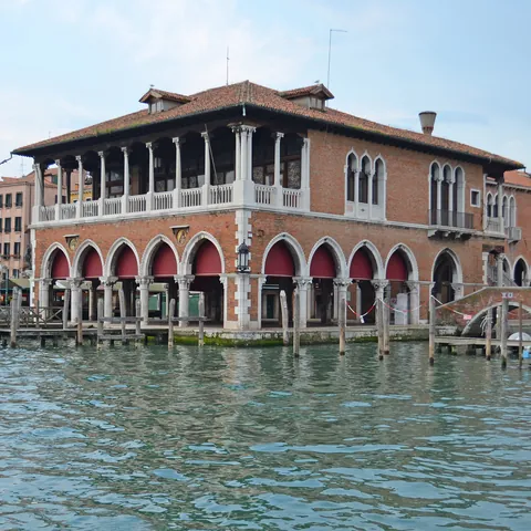 Mercado de Rialto en Venecia