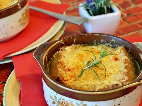 Plato principal qué comer París Buendía Tours