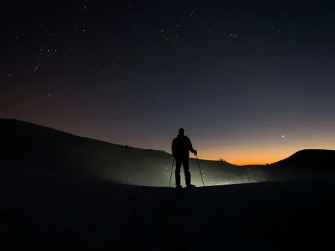Ruta Nocturna Raquetas Nieve Fuentes Invierno excursión San Isidro Aller Asturias Castilla León