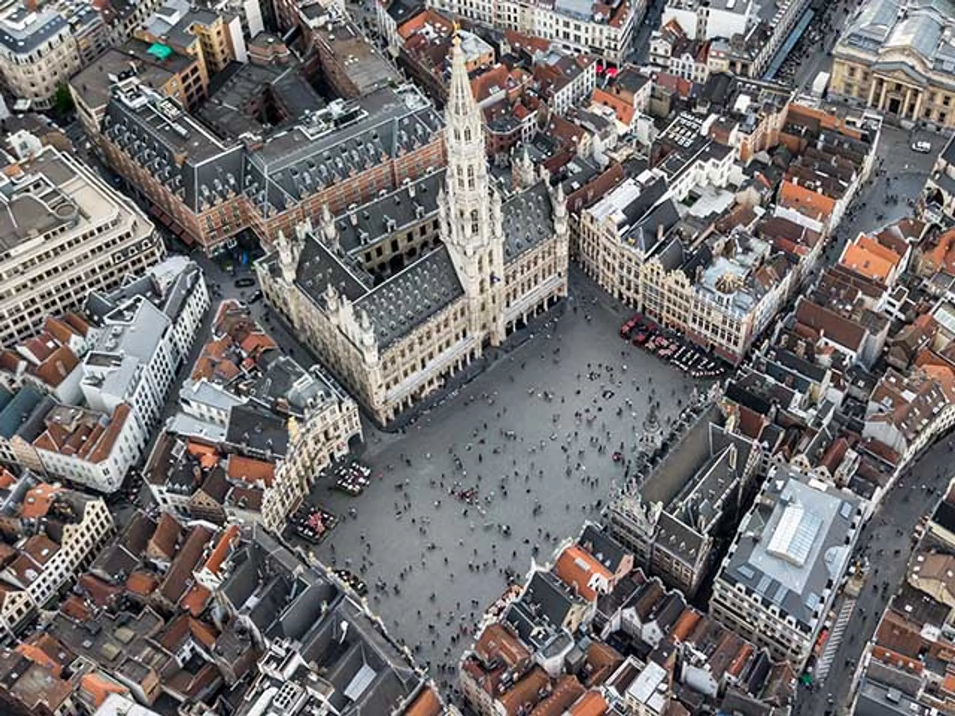 Vista aérea Grand Place-Donde dormir en Bruselas-Guía Viaje Buendía Tours