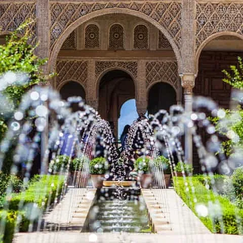 Alhambra en Verano-Qué hacer en verano-Granada-Guías de viajes Buendía Tours 
