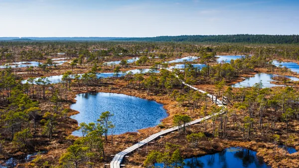 Parque Nacional de Kemeri, el tercero más grande del país, fue fundado en 1997.