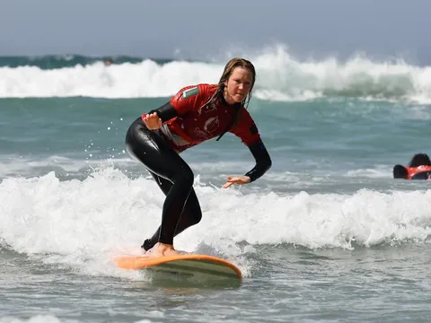 clase de surf Famara privado Lanzarote Canarias