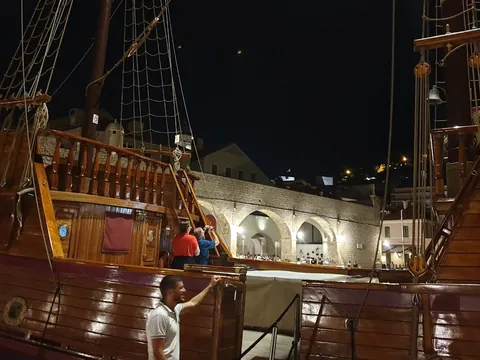 travesia-nocturna-barco-dubrovnik_puerto_croacia_buendia (4).jpg