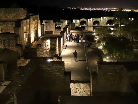 visita guiada Medina Azahara noche Transporte