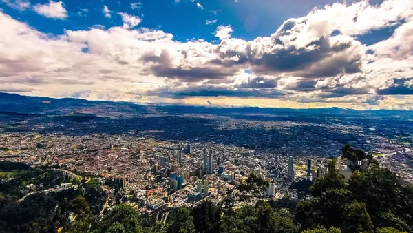 Vista panorámica aérea de Bogotá