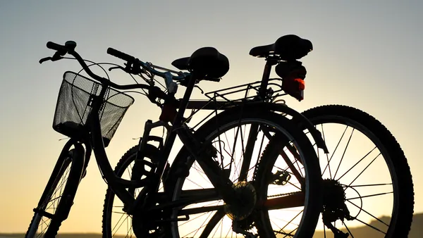 Tour en bici con visita guiada en español por Cádiz - Excursiones y Actividades en Cádiz - Buendía
