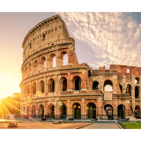 Amanecer en el Coliseo de Roma