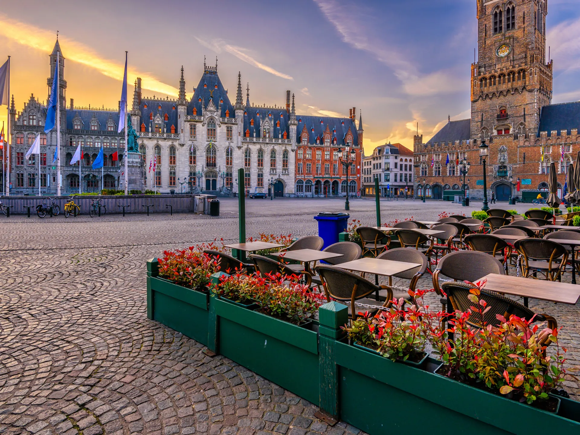 grote-markt-brujas-consejo-provincial.jpg