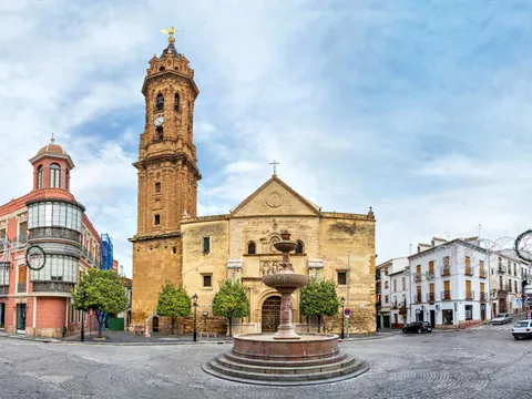 plaza-san-sebastian_free-tour-antequera_visitas-guiadas-y-excursiones-en-antequera_buendia-tours.jpg