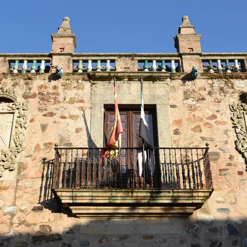 Exterior palacio veletas Cáceres