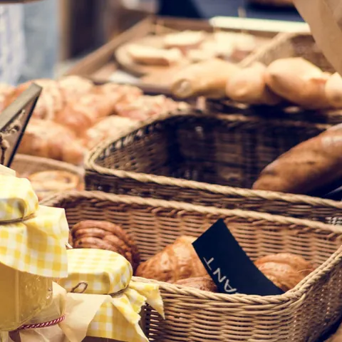Mercadillo de Viellha - Compras por el Valle de Arán - Guía de viajes Baqueira Beret - Buendía