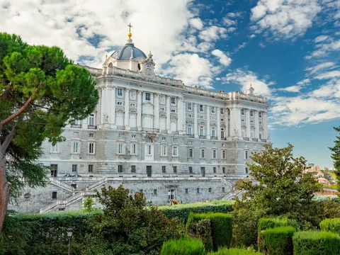 Palacio Real de Madrid desde los jardines de Sabitini