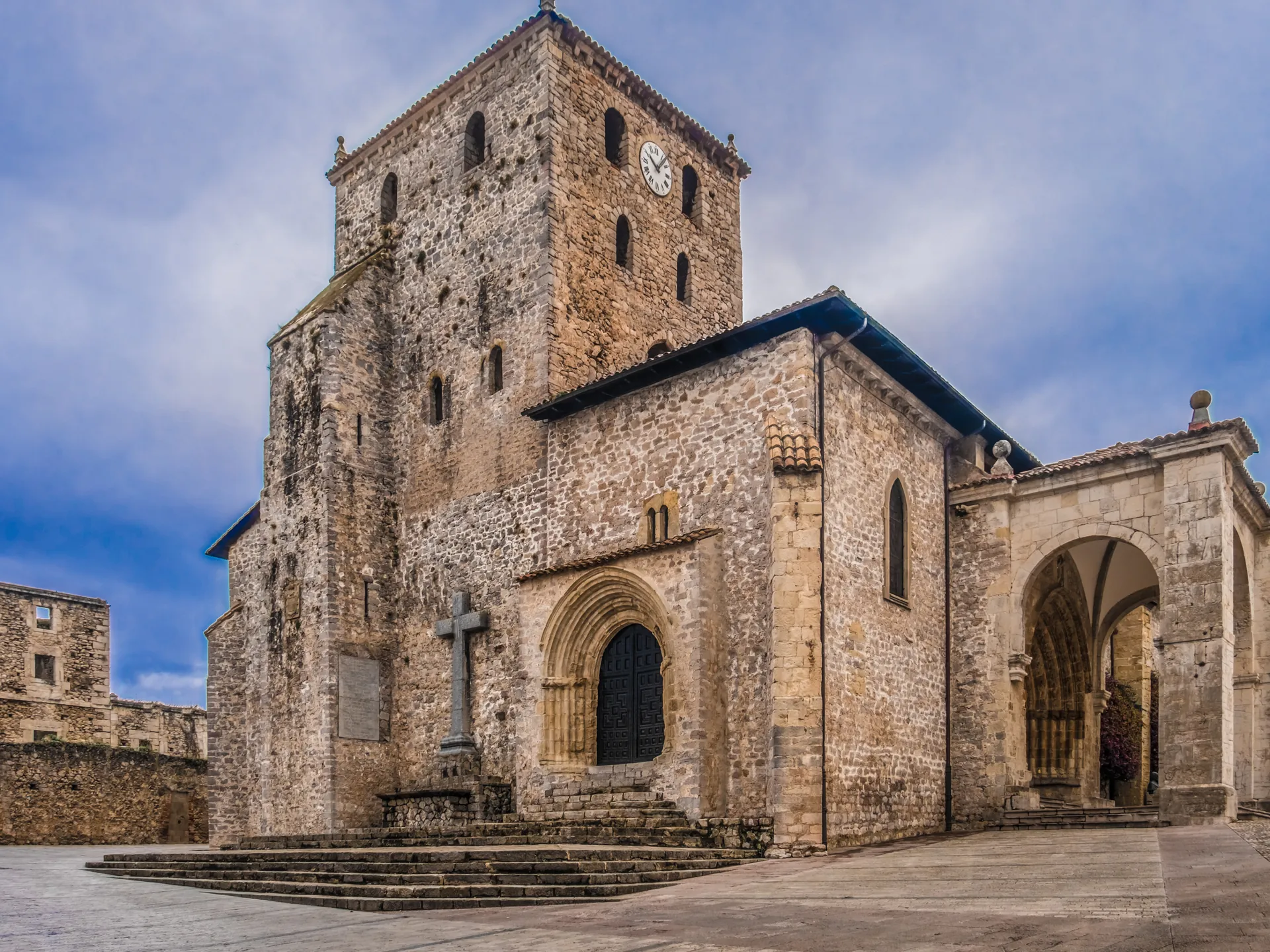 basílica Llanes