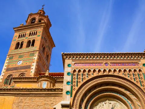 visita-guiada-teruel-monumental_visita-en-español_catedral_aragon_buendia-tours (2).jpg