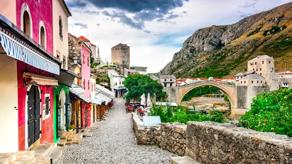 excursion-mostar-cascadas-kravice-desde-dubrovnik_croacia_bosnia-herzegovina_buendia (4).jpg