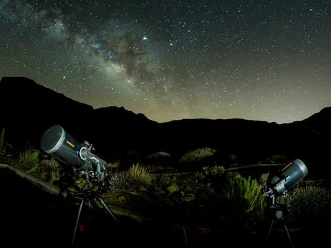 Telescopios para descubrir las estrellas desde lo alto del Teide.