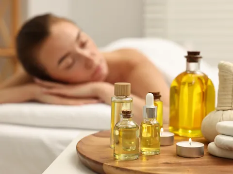 Masaje con aceites esenciales en un hammam de Marrakech