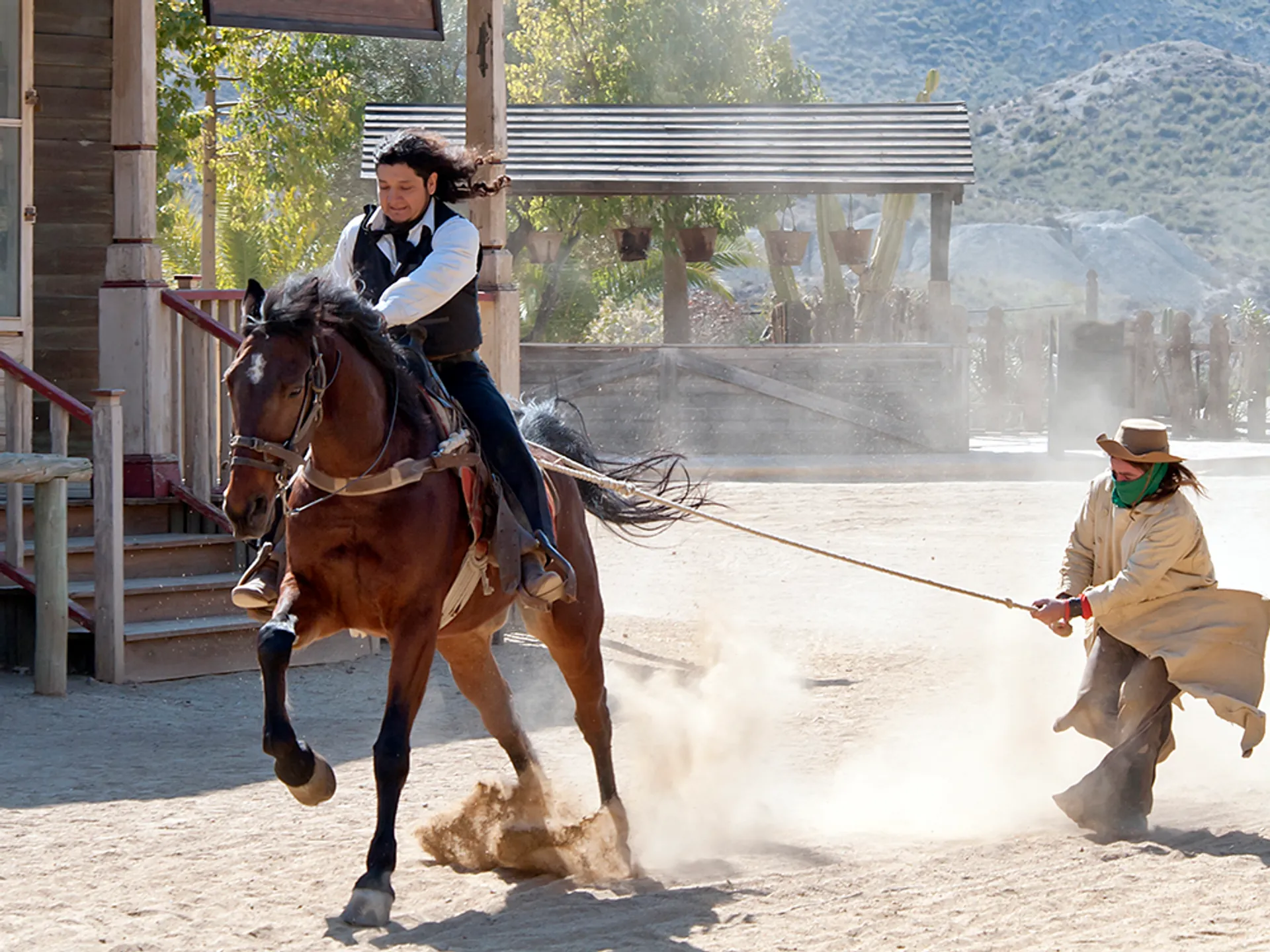 Espectáculos de vaqueros en el Oasys Minihollywood Buendía Tours