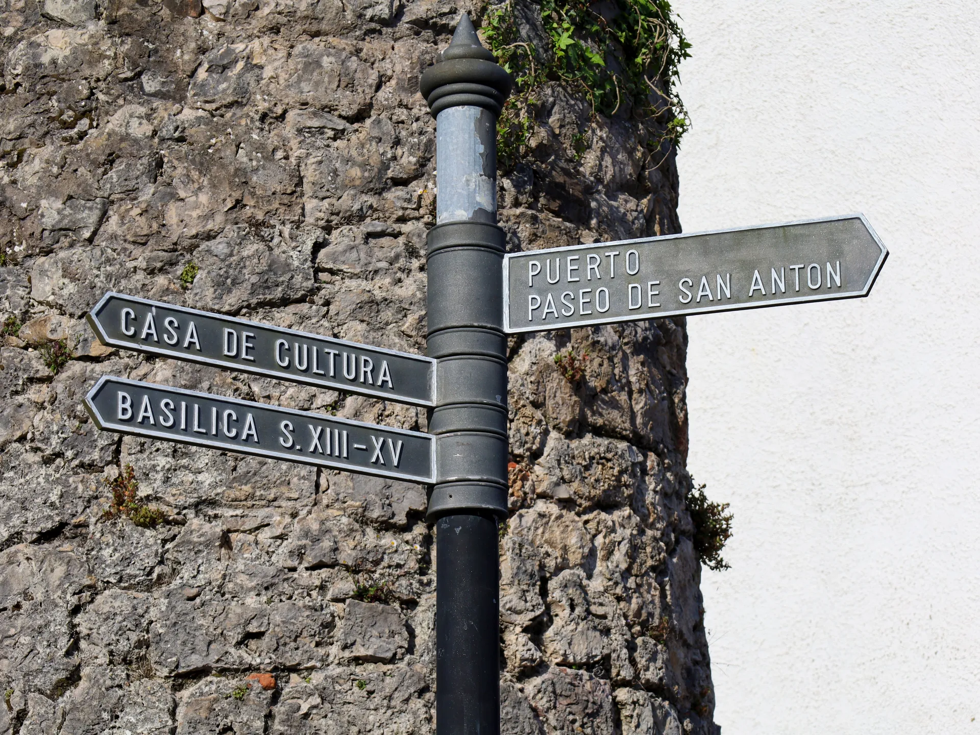 cartel llanes