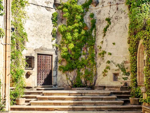 patio-medieval-free-tour-trujillo.jpg