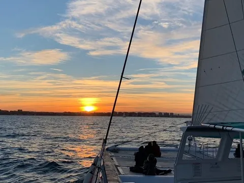 paseo catamarán Puesta Sol Denia barco Crucero Cava Costa Blanca Alicante Comunidad Valencia