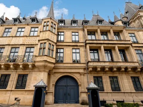El Palacio Gran Ducal es uno de los monumentos que veremos en esta excursión a Luxemburgo desde Bruselas.