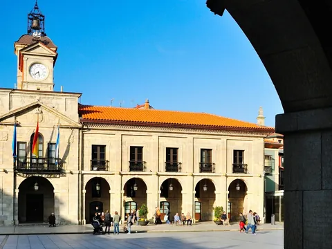 Visita guiada por Avilés con espicha asturiana opcional - buendía