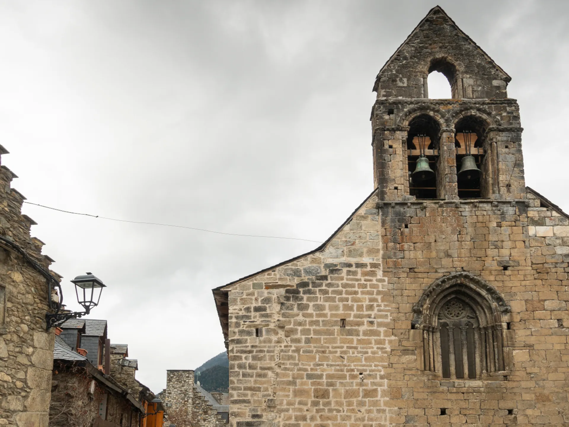 Iglesia Betrén - Betrén - Qué ver en Baqueira Beret - Guía de Viajes Baqueira Beret - Buendía
